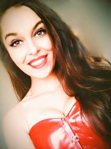 Scarlet emerald's picture