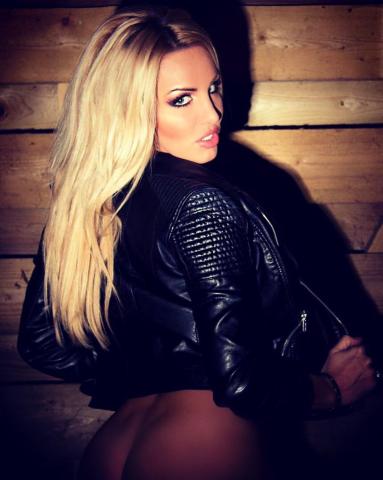 Pics dannii harwood Dannii Harwood